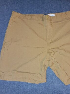 Old Navy Men's Tan Shorts